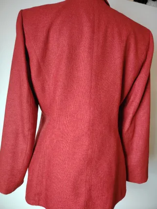 Chaqueta Roja Mugler pour Clarins