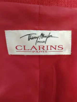 Chaqueta Roja Mugler pour Clarins
