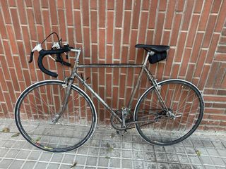 Bicicleta de ruta clásica/retro