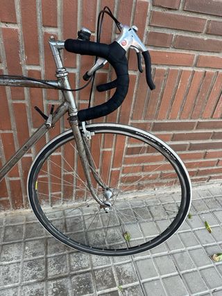 Bicicleta de ruta clásica/retro