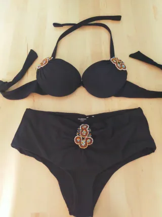 Bikini Calzedonia negro con pedrería