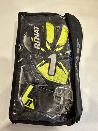 Guantes de portero Rinat pro niño/adolescente.