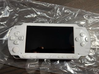 Consola Sony PSP-1004 CW Blanca, perfecto estado