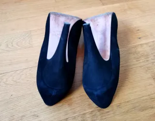 Zapatos de tacón Gloria Ortiz negros