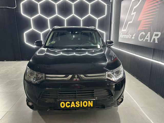 Mitsubishi Outlander 2014