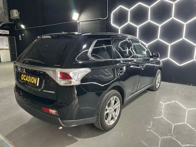 Mitsubishi Outlander 2014