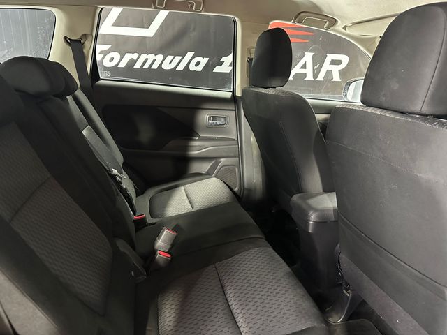 Mitsubishi Outlander 2014