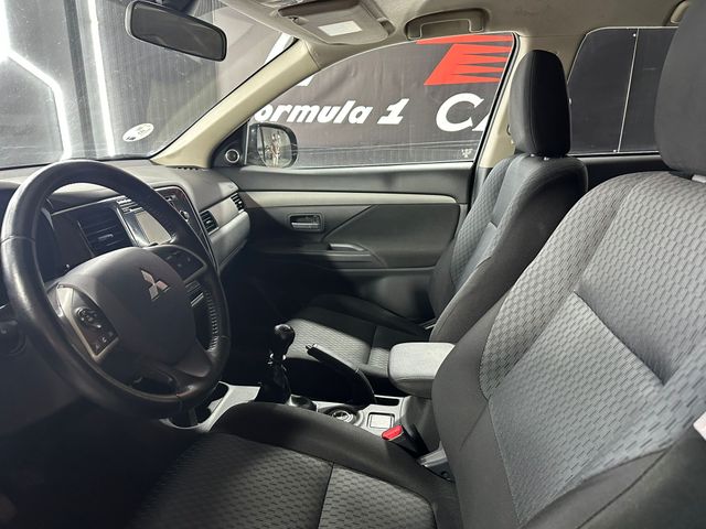 Mitsubishi Outlander 2014