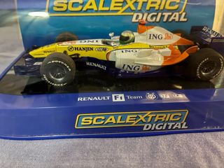 PREBLACKFRYDAYCoche Scalextric Digital R27 Renault
