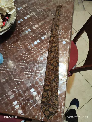 Cravatta vintage marrone e oro