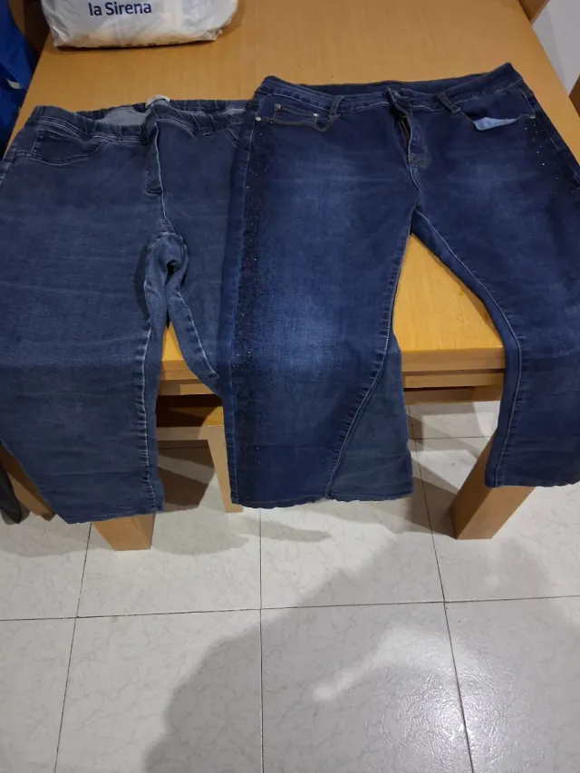 4 Pantalones (Azul y Verde)