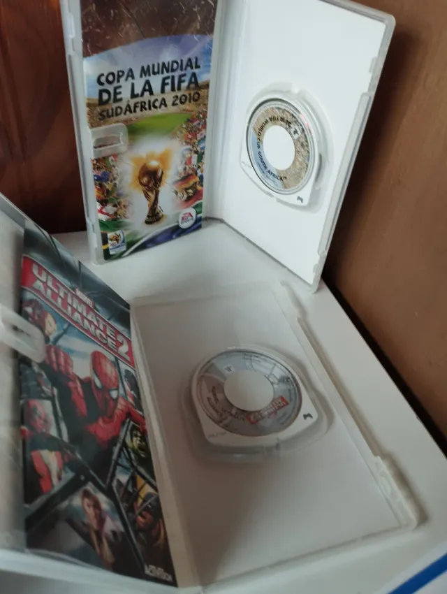 Lot 9 giochi per PSP