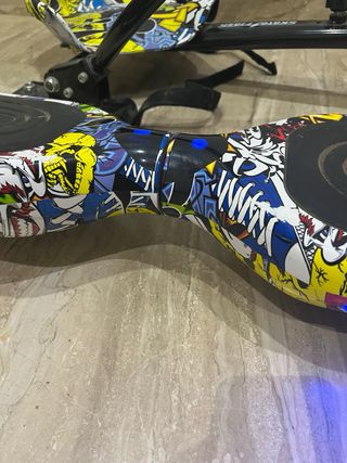 Hoverboard con asiento y ruedas