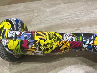 Hoverboard con asiento y ruedas