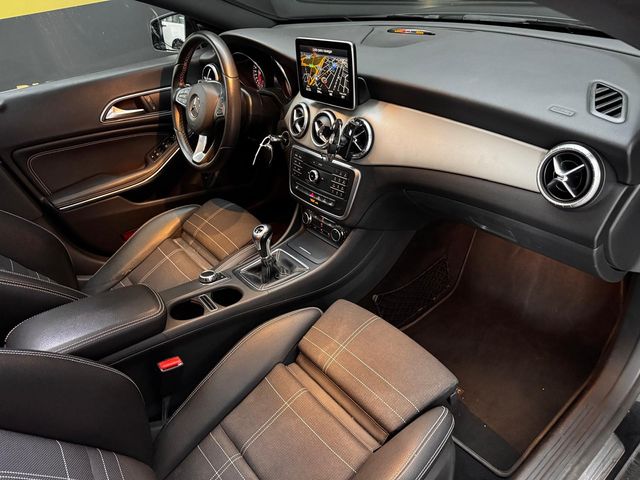 Mercedes-Benz Clase CLA 2016