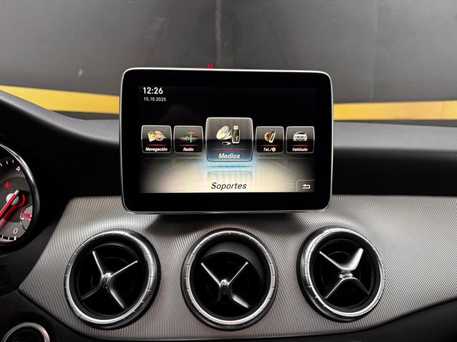 Mercedes-Benz Clase CLA 2016