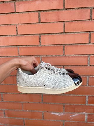 Adidas Superstar Piel Serpiente Punta Metal