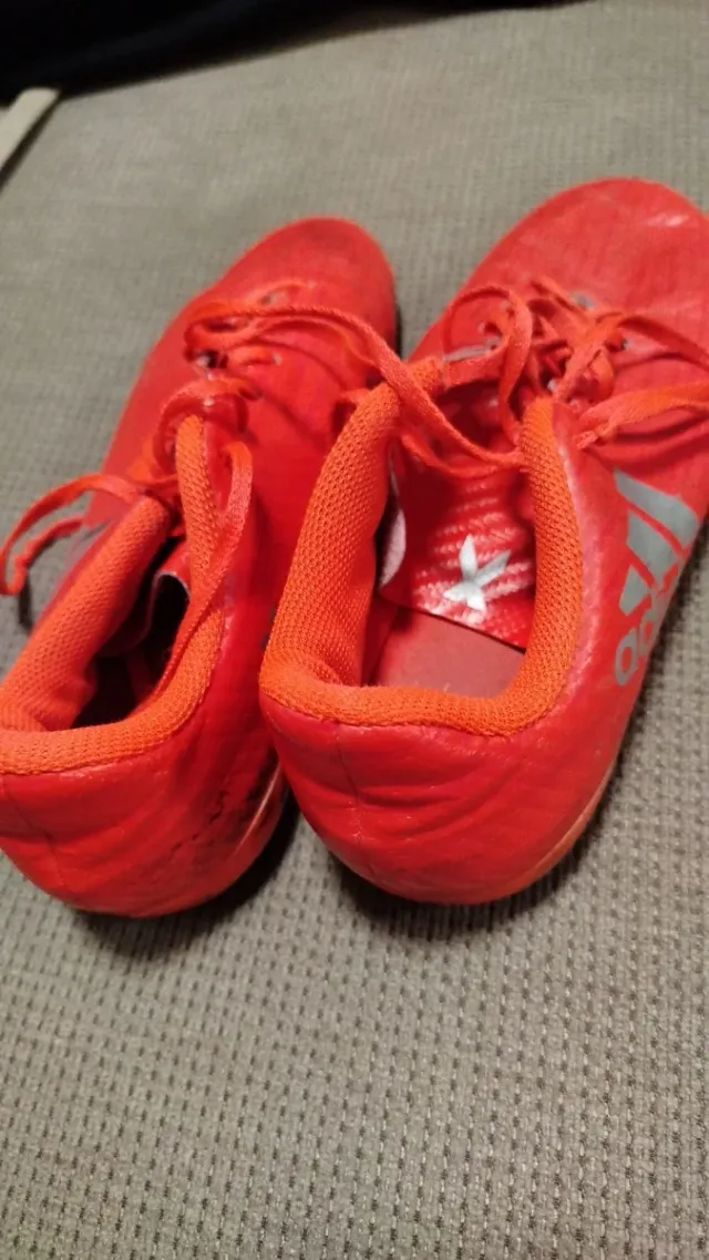 Botas de fútbol Adidas Rojas Talla 38