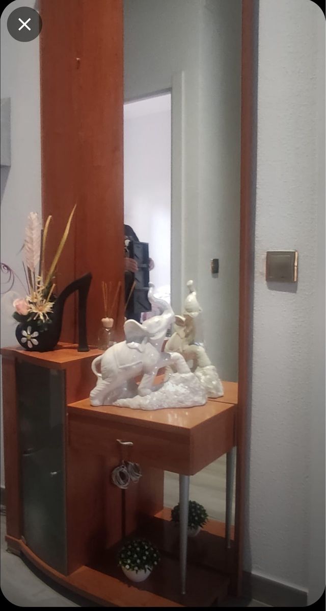 Mueble de entrada madera y cristal