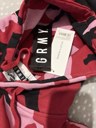 Sudadera Grimey Camuflaje Roja y Rosa