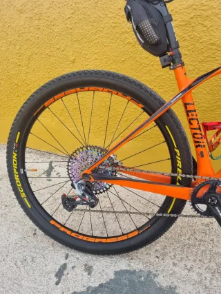 Bicicleta Ghost Lector 9.7 Carbono