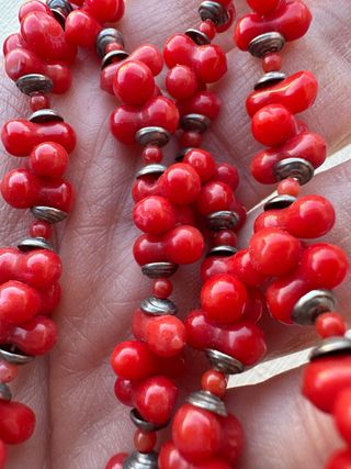 Girocollo vintage corallo rosso e argento