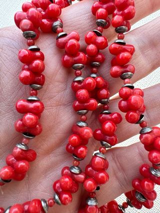 Girocollo vintage corallo rosso e argento