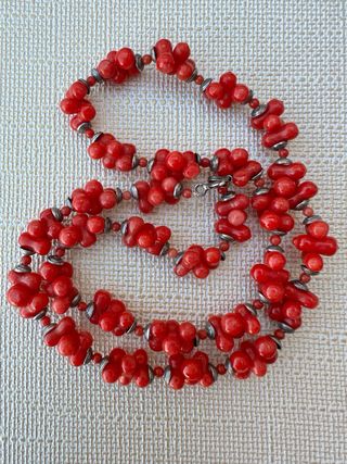 Girocollo vintage corallo rosso e argento