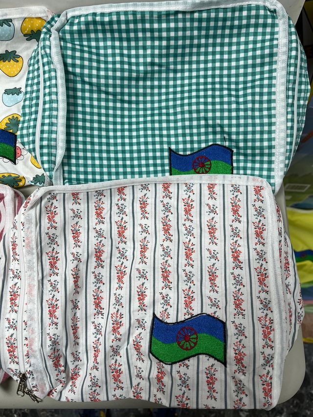 Fundas C-1 con bandera gitana jilguero