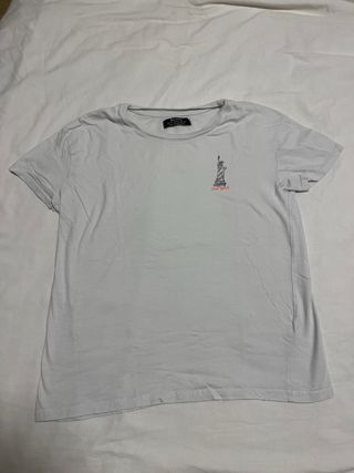 Camiseta Bershka Talla S - Estatua Libertad