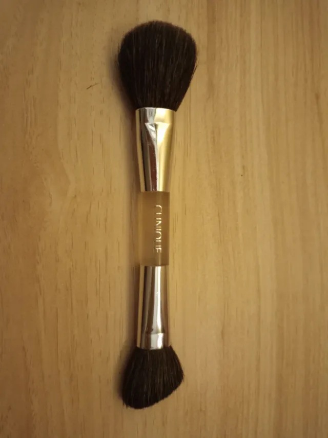 Brocha doble Clinique