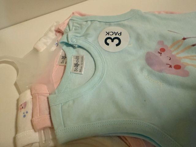 Pack 3 Bodies Bebé So cute nuevo