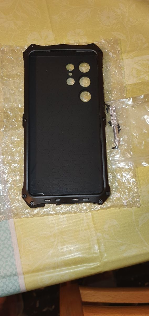 Funda Samsung S24 Ultra Negra y Roja