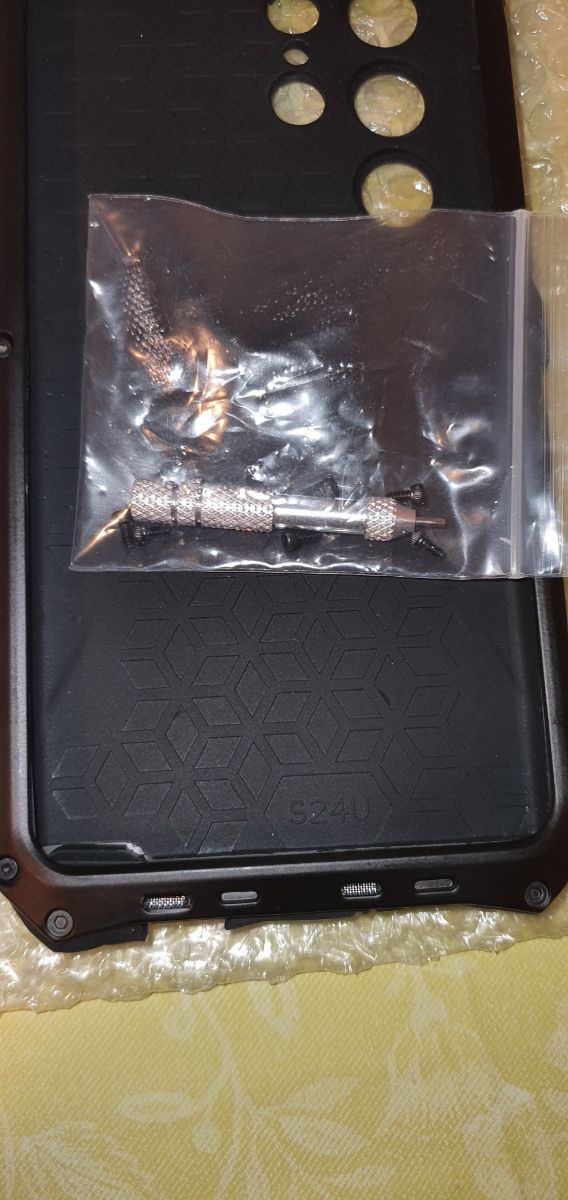 Funda Samsung S24 Ultra Negra y Roja