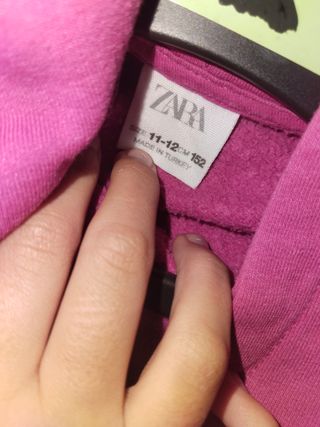 Sudadera rosa con capucha niño/niña Marca Zara