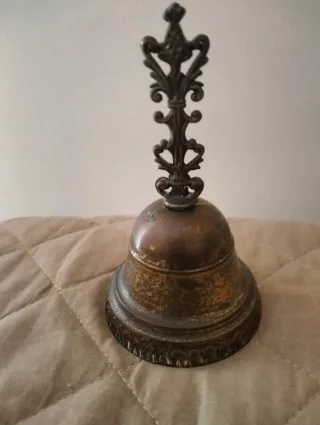 Campanella decorativa vintage.