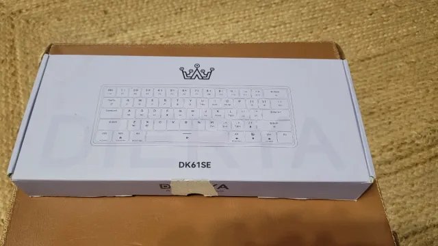 Teclado Mecánico DIERYA DK61SE negro