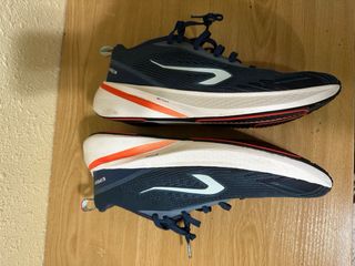 Zapatillas KIPRUN KUSHION 500 T.44
