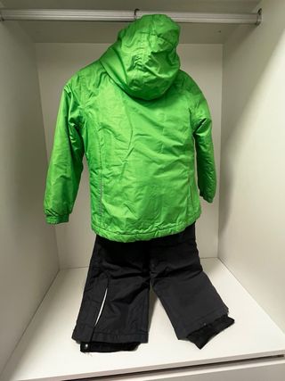Conjunto esquí 8 años. Pantalón gris.