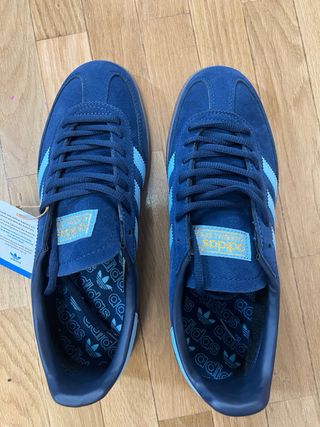 Adidas Spezial Azul Marino y Dorado