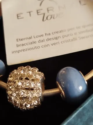 Bellissimo bracciale donna con charms e Swarovski