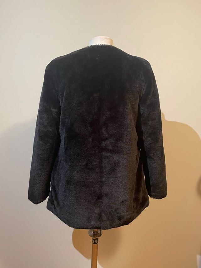 Abrigo pelo negro Talla S
