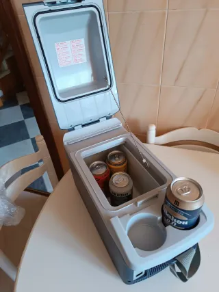 Nevera portátil coche MOBICOOL T08