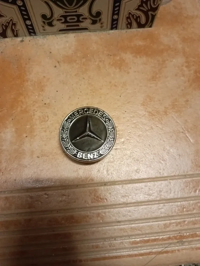 Emblema Capó Mercedes-Benz