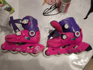 Patines rosas niña/niño talla 28-30