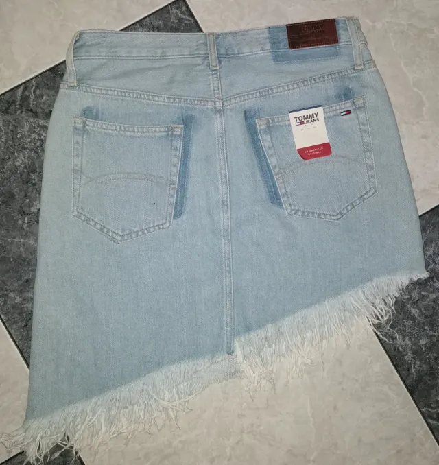 Falda vaquera Tommy Hilfiger desigual