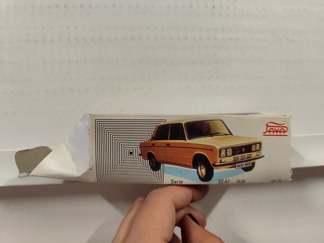 Caja Juguete Payá Metal Renault R-12