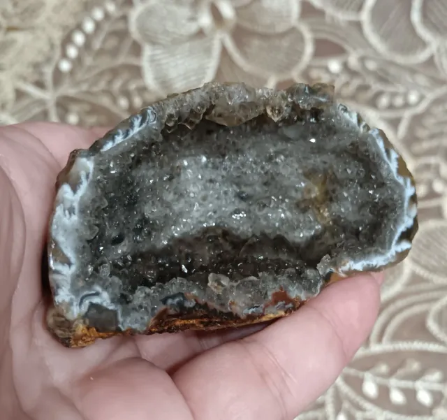 Geode di Agata con Cristalli