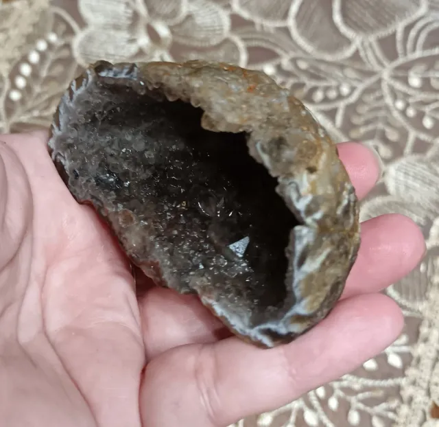 Geode di Agata con Cristalli