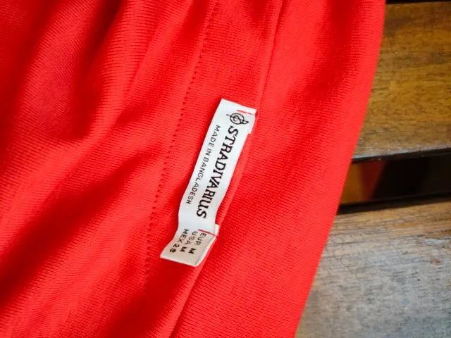 Top palabra de honor rojo